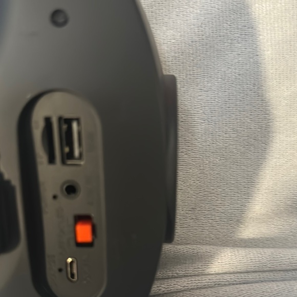 Portable Solar powered rechargeable multipurpose fan, flashing, speaker new - Picture 7 of 7